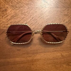 Cloe Eyewear Rectangular Gold Framed Sunglasses